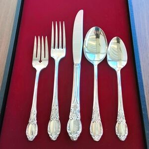 Silverplate 5 Piece Place Setting, Oneida Park Lane Dowry Pattern, 1957 Vintage